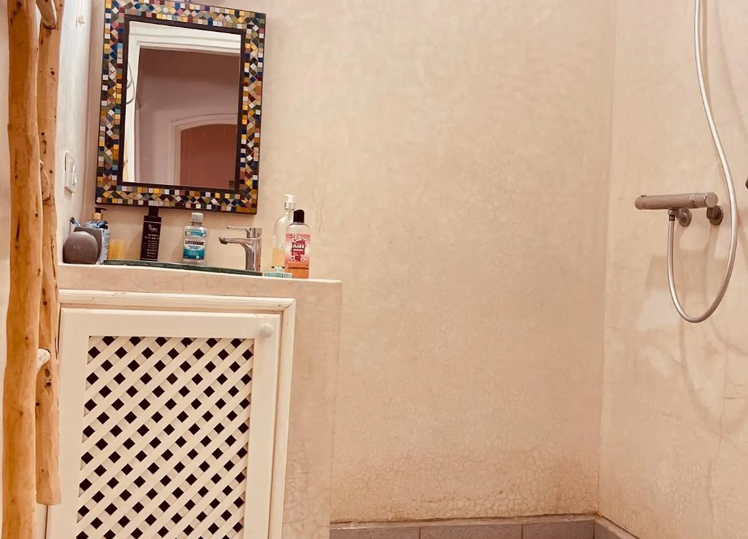 에사우이라 El Melk Mansour B&B
